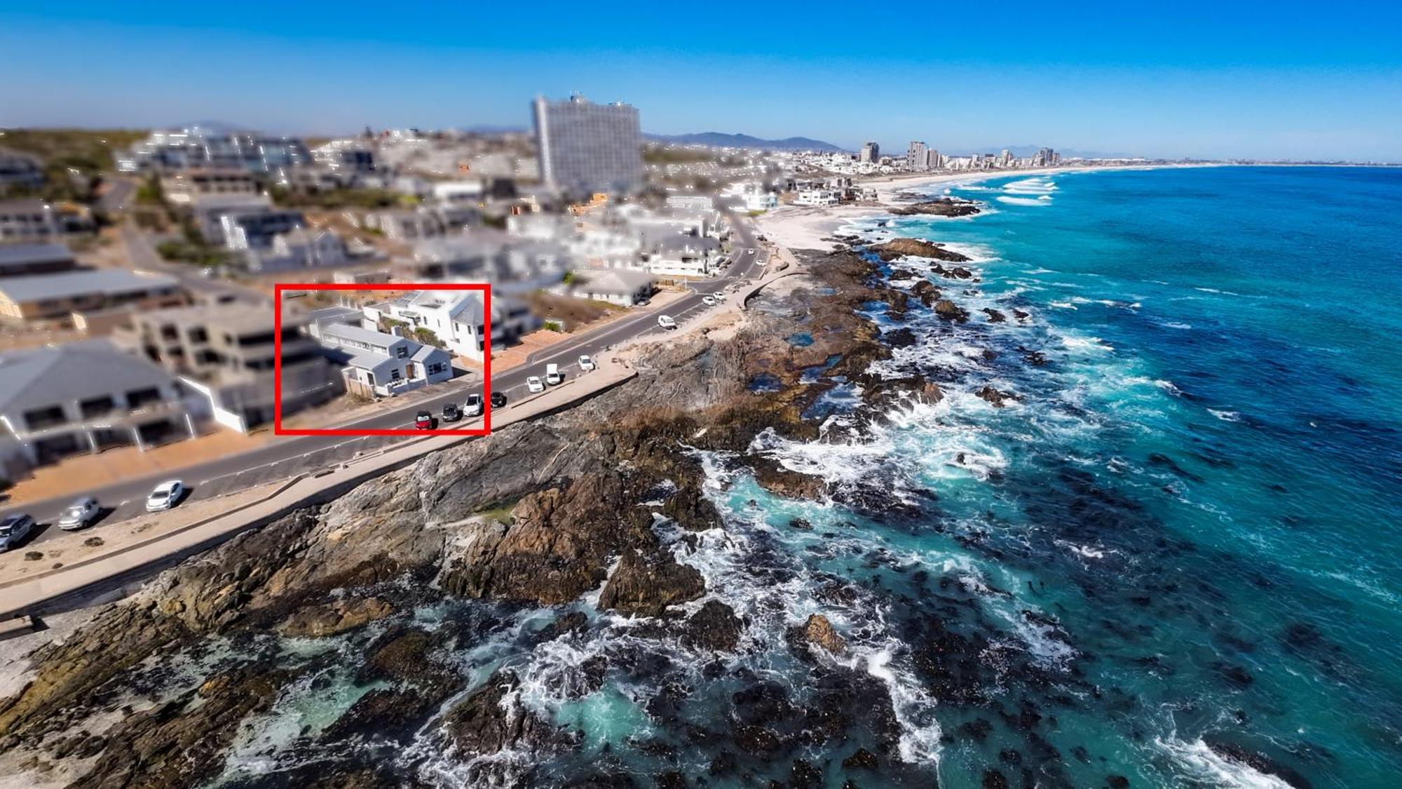 Apartment Seaside Bliss On The Beach, Bloubergstrand- 5 Bedroom Cape Town