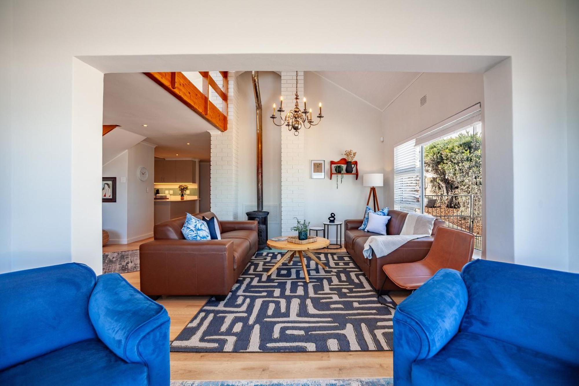 Seaside Bliss On The Beach, Bloubergstrand- 5 Bedroom
