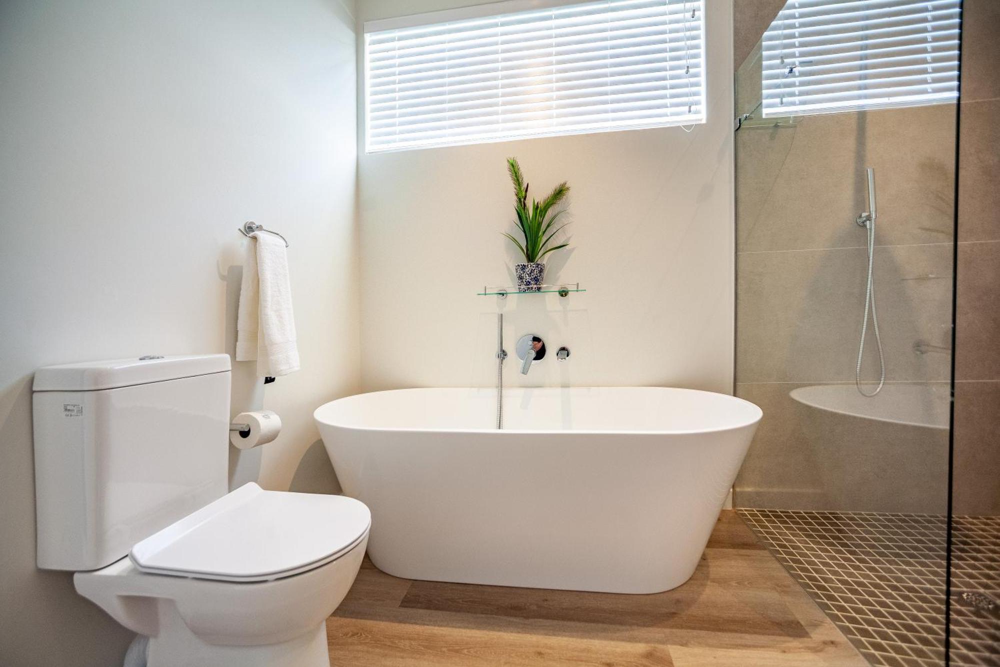 Seaside Bliss On The Beach, Bloubergstrand- 5 Bedroom * Cape Town